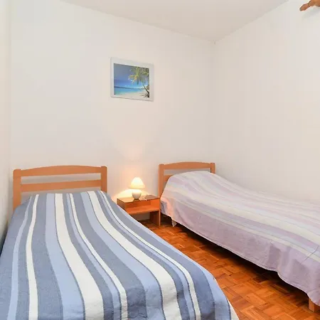 Апартаменты Danijel 1956 Пула