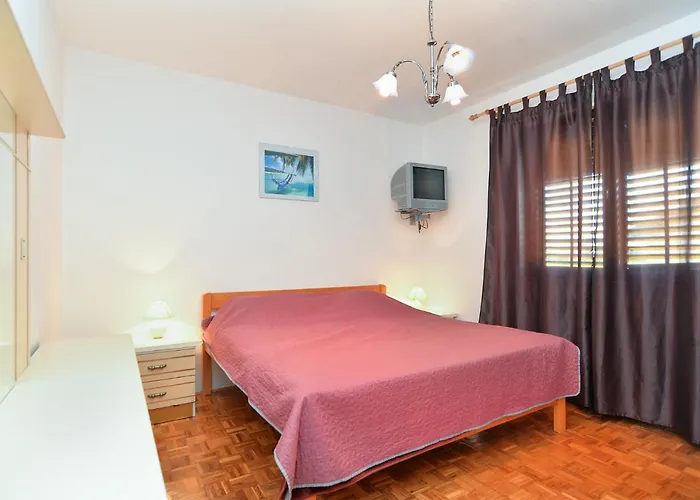 Danijel 1956 Διαμέρισμα