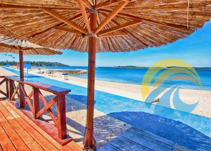 Danijel 1956 * Πούλα