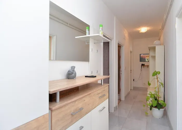 아파트 Danijel 1956 *